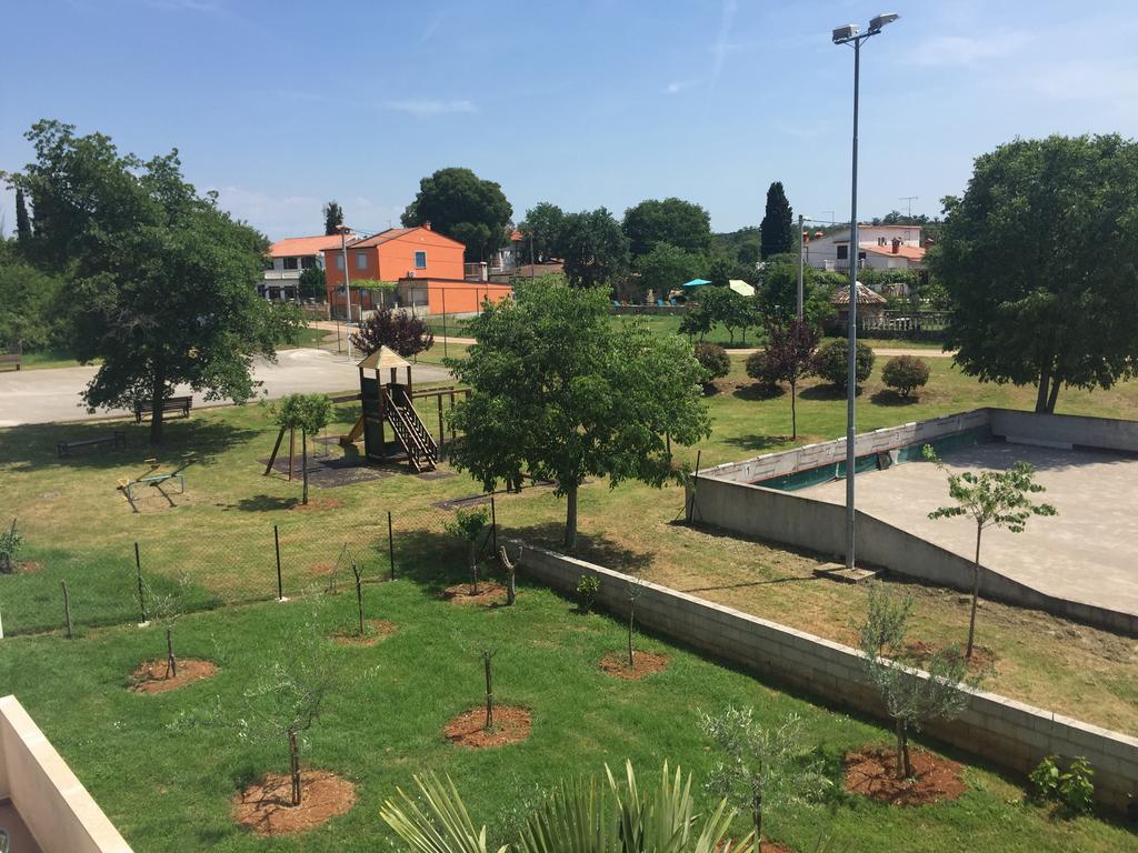 Veleniki Apartment Vesna מראה חיצוני תמונה