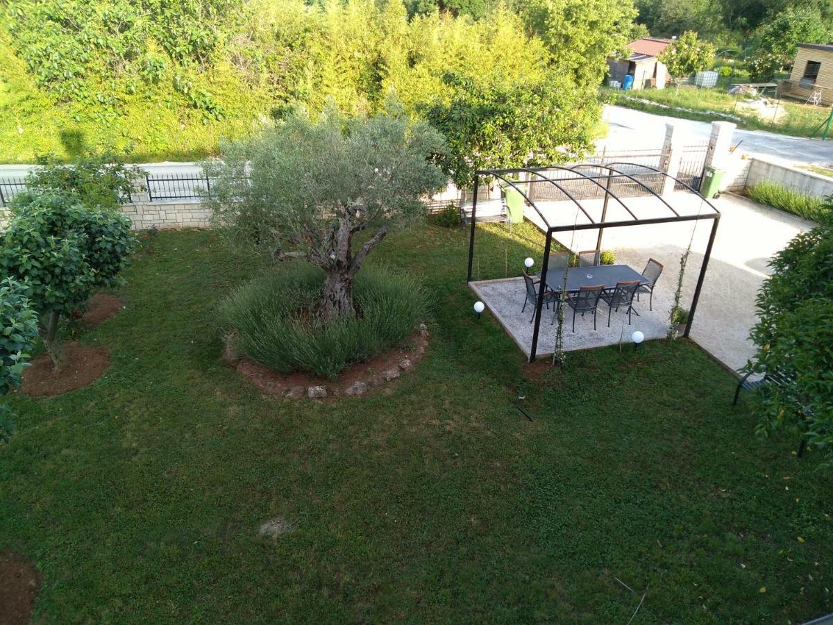 Veleniki Apartment Vesna מראה חיצוני תמונה