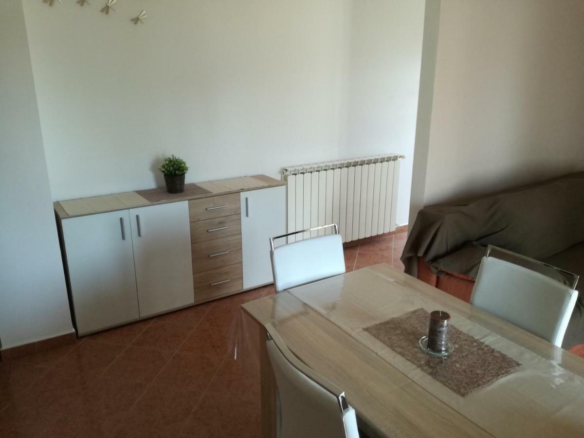 Veleniki Apartment Vesna מראה חיצוני תמונה