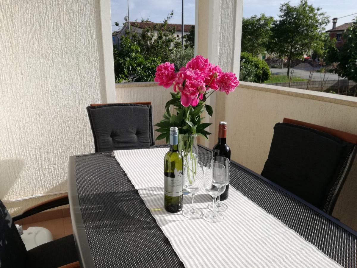 Veleniki Apartment Vesna מראה חיצוני תמונה