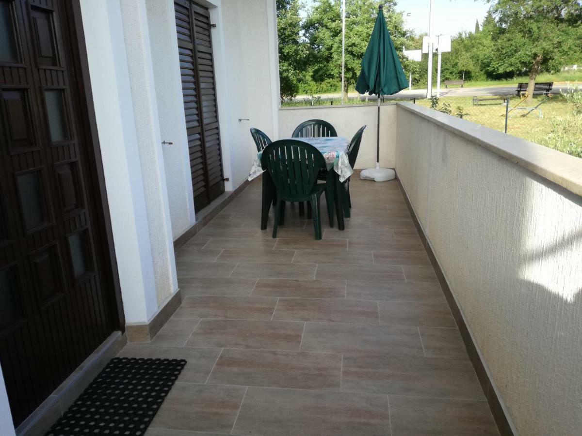 Veleniki Apartment Vesna מראה חיצוני תמונה