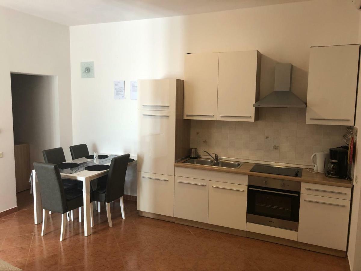 Veleniki Apartment Vesna מראה חיצוני תמונה